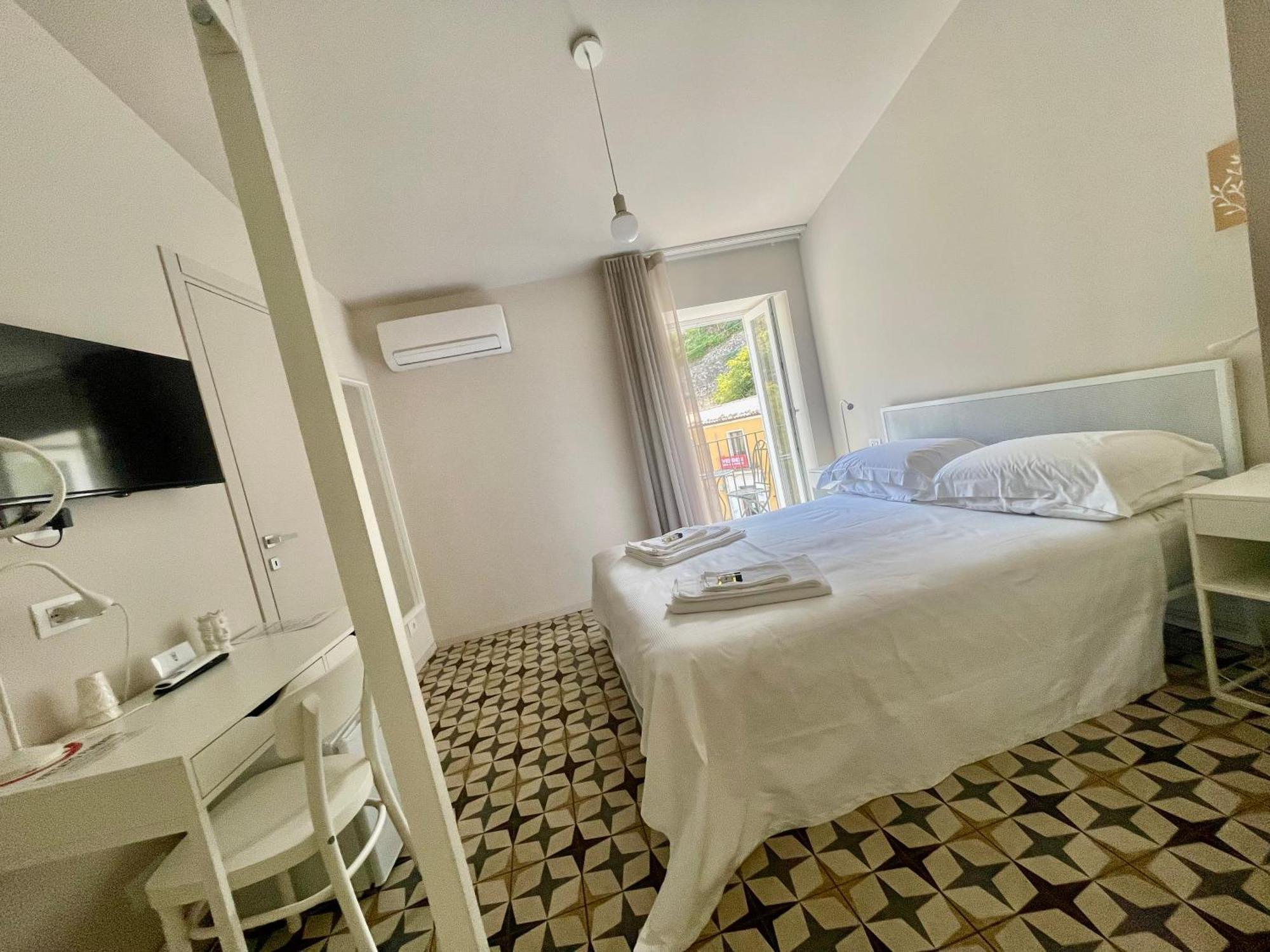 Moronero Hotel Ragusa Eksteriør billede